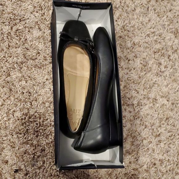 NIB Naturalizer black leather ballet flats 8 N - Picture 7 of 7